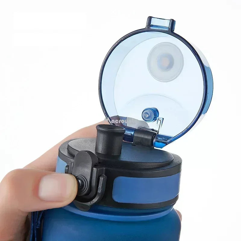 Garrafa de Água Esportiva com Capacidade de 1 Litro - Prática e Colorida!
